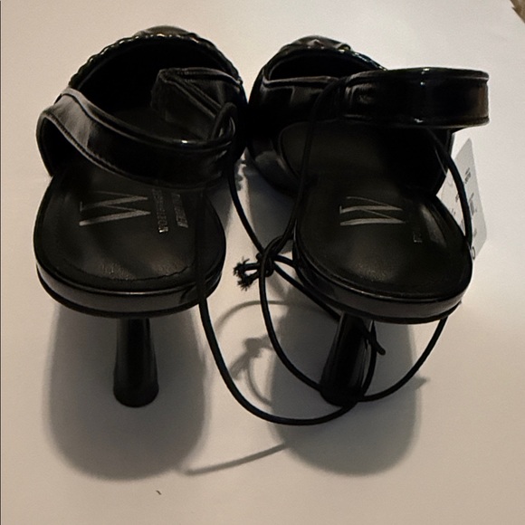 Worthington Black Pointed Toe Slingback Kitten Heels - Picture 6 of 11